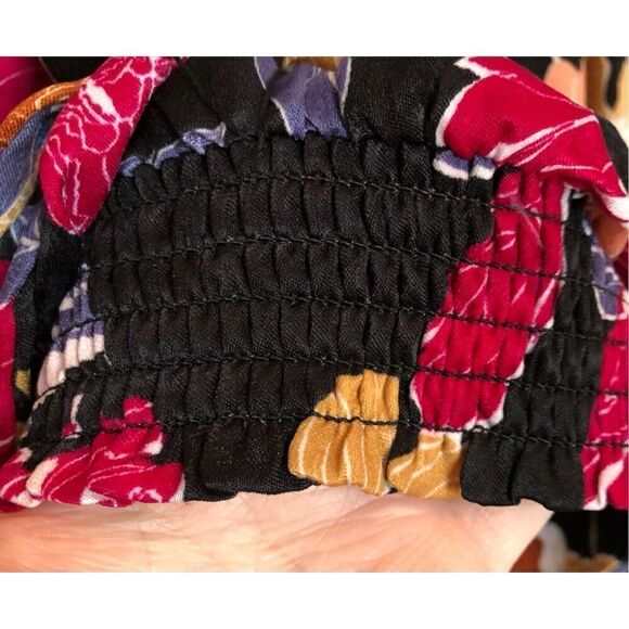 BOG BAND OF THE FREE - NWT - L Sz S “Camille “ Black Berry Crossover Crop Top - Picture 9 of 16